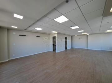 Comercial · 60m² · 1 Vaga · Sala Comercial com 60m², 01 Banheiro Privativo para Locação no bairro Jardim Redentor