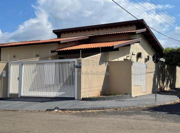 Casa · 137m² · 3 Quartos · 2 Vagas · Casa Residencial para Locação com 03 Dormitórios, 01 Tipo Apartamento, De Esquina no bairro Jardim T