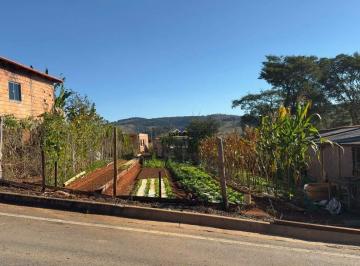 Terreno · 400m² · Lote de 400m² à Venda no Bairro Calafate em Passa Tempo/MG