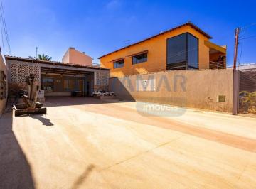 Casa · 233m² · 4 Quartos · 4 Vagas · Casa à Venda com 5 Quartos sendo 2 Suítes, Área Gourmet com Churrasqueira - QSD 27 - Taguatinga Nort