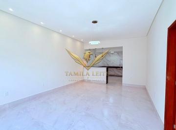 Casa · 130m² · 3 Quartos · 4 Vagas · Casa 3 quartos 1 suíte desocupada , aceita financiamento Quadra 401 Recanto das Emas