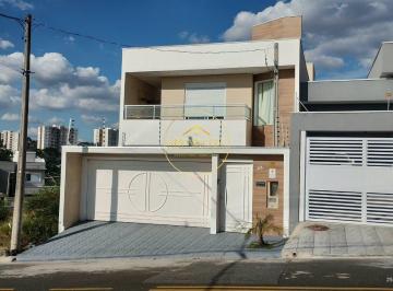 Casa · 221m² · 3 Quartos · 4 Vagas · Casa de alto padrão à venda no Residencial Parque da Fazenda em Campinas-SP