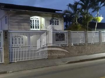 Casa · 450m² · 3 Quartos · 2 Vagas · Casa à venda em Joinville/SC