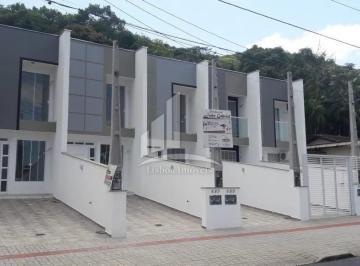 Casa · 80m² · 2 Quartos · 1 Vaga · Casa à venda em Joinville/SC