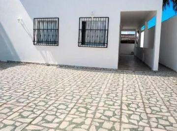 bde8b4d95245c1f9bdaefb27dc3c803f9c7731c2 · Casa com 3 dormitórios para alugar, 350 m² por R$ 4.000/mês - Ipitanga - Lauro de Freitas/BA