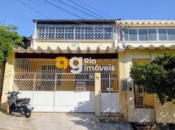 Casa · 218m² · 3 Quartos · 1 Vaga · Casa de rua : Linear / Residencial / Quintino Bocaiúva