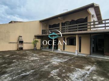 Casa · 300m² · 4 Quartos · 2 Vagas · Sobrado 3 quartos perto do mar