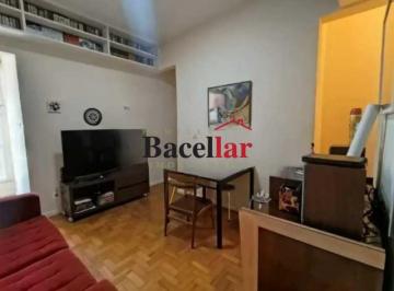Apartamento · 61m² · 2 Quartos · Apartamento : / Residencial / Leme