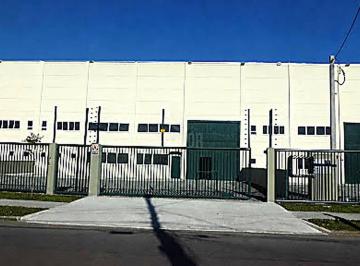 Comercial · 895m² · 10 Vagas · Galpão / Depósito / Armazém em Uberaba - Curitiba