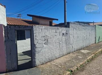 Casa · 1m² · 3 Quartos · 2 Vagas · Casa para alugar em Jardim Samambaia de 1.00m² com 3 Quartos, 1 Suite e 2 Garagens