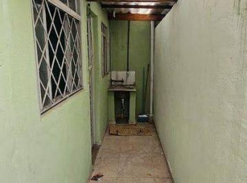 Casa · 60m² · 1 Quarto · Casa para alugar em Centro de 60.00m² com 1 Quarto