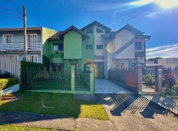 Casa · 270m² · 5 Quartos · 3 Vagas · Sobrado para venda em Atuba de 270.00m² com 5 Quartos, 1 Suite e 3 Garagens