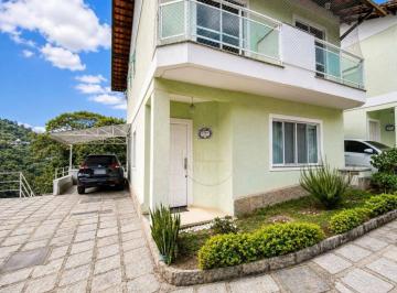 d2f5d0e99b8e73f20380a3d6132e52531a2a9191 · Casa em condomínioà venda na Iúcas, Teresópolis, com 4 quartos, suíte e lazer