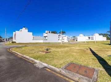 Terreno · 140m² · Terreno en Condomínio para venda em Costeira de 140.00m²