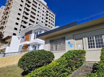 52707d682c7902c1d4d4cbc15ac1d8cafe015e1c · Casa Comercial com 3 vagas no bairro Estreito, em Florianópolis.