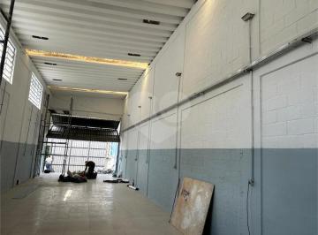 Comercial · 300m² · Galpão à venda em Vila anastácio - SP
