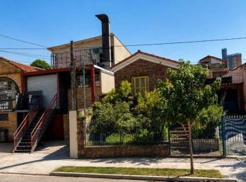 Comercial · 490m² · Galpão na Rua Bárbara Heliodora, 530 - Galpão e Casa juntos • 490 m²