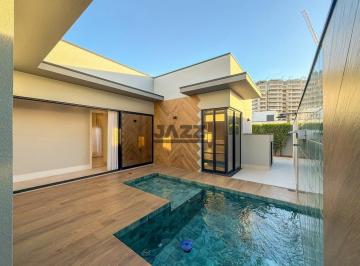 Casa · 198m² · 3 Quartos · 4 Vagas · Casa Térrea de Alto Padrão com 3 Suítes no Condomínio Duas Marias
