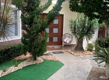 Imagem 1 · Casa de Condomínio para venda em Centro, Araruama
