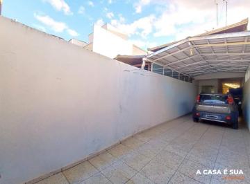 Casa · 152m² · 3 Quartos · 3 Vagas · Casa geminada Linear à venda com três quartos sendo uma suíte, três vagas no Bairro Parque das Acáci