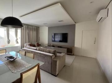 Casa de 3 quartos, Osasco · Casa de 135 m² com 3 quartos à venda em Ayrosa