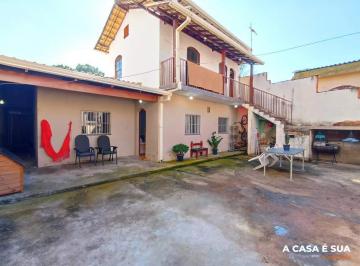 Casa · 360m² · 5 Quartos · 4 Vagas · Casa em lote 360m² com 5 quartos sendo um suíte no Bairro Espirito Santo em Betim