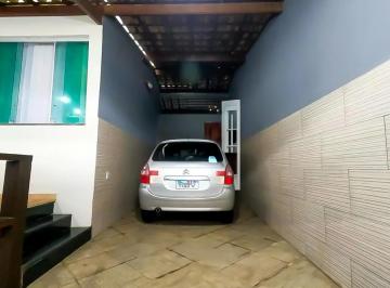 Casa · 220m² · 2 Quartos · 2 Vagas · Casa à venda 
