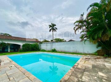 Casa · 430m² · 5 Quartos · 8 Vagas · Casa à venda no Guarujá, Praia da Enseada, 5 Quartos, Sendo Suítes e Área Gourmet - Mercuri Imóveis