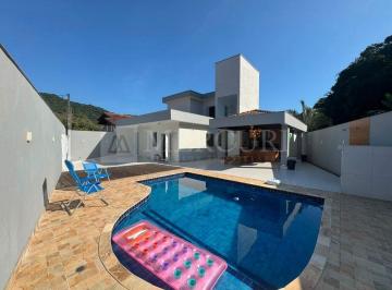 Casa · 140m² · 3 Quartos · 2 Vagas · Casa à venda na Praia do Guaiuba em Guarujá