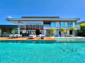 casa a venda no guarujá no condomínio Residencial Marina Guarujá, anunciada por imobiliárias em guarujá especializadas em imóveis de luxo. · Casa com 7 dormitórios à venda, 1700 m² por R$ 46.000.000,00 - Marina Guarujá - Guarujá/SP