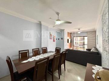 Explore seu apartamento a venda no Guarujá na Praia da Enseada, através da imobiliária em Guarujá e imobiliaria em Guarujá especializadas. · Apartamento no Guarujá, Enseada, 3 Quartos. Sendo 1 Suíte, Varanda e Prédio com Lazer - Mercuri Imóv