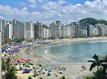Apartamento · 118m² · 3 Quartos · 2 Vagas · Apartamento Mobiliado com Vista para o Mar na Praia das Astúrias