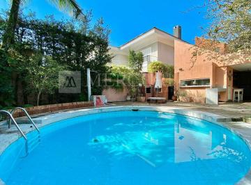 imobiliárias em guarujá apresentam casa a venda no guarujá no granville, condomínio de alto padrão. · Casa no Guarujá, Enseada, Condomínio Fechado, 4 Quartos, Piscina e Churrasqueira - Mercuri Imóveis -