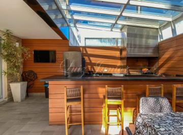 Diversas casas a venda no Guarujá na Praia da Enseada, ideais para sua família, apresentadas por imobiliárias em Guarujá. · Casa no Guarujá, Enseada, Condomínio Fechado. 4 Quartos, Sendo Suíte e Espaço Gourmet - Mercuri Imóv