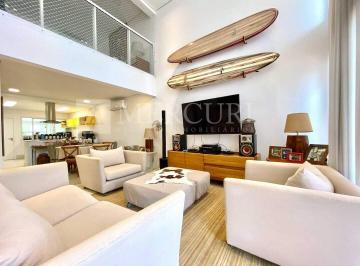 casa a venda no guarujá no condomínio jardim acapulco, anunciada por imobiliárias em guarujá especializadas em imóveis de luxo. · Casa no Guarujá, Condomínio Fechado, Areias do Mar Casado, 5 Suítes - Mercuri Imóveis - Imobiliária