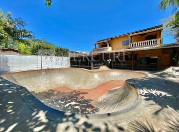 Veja apartamentos a venda no Guarujá na Praia do Tombo, uma das praias mais charmosas, com o apoio de imobiliárias em Guarujá. · Pousada no Guarujá, Tombo, 20 Quartos, Sendo Suítes, Browl de Skate e Lojas - Mercuri Imóveis - Imob