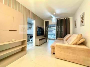Conheça os apartamentos a venda no Guarujá na Praia das Astúrias, anunciados por imobiliaria em Guarujá especializadas na região. · Apartamento no Guarujá, Astúrias, 2 Quartos, Reformado, Decorado e Sacada Gourmet- Mercuri Imóveis -