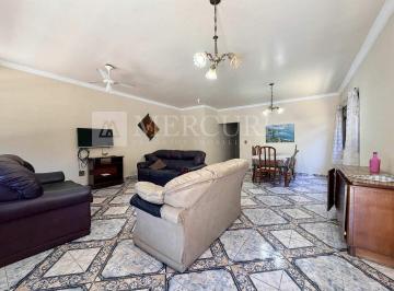 Casa · 410m² · 8 Quartos · 5 Vagas · Casa à venda na Praia do Guaiuba em Guarujá