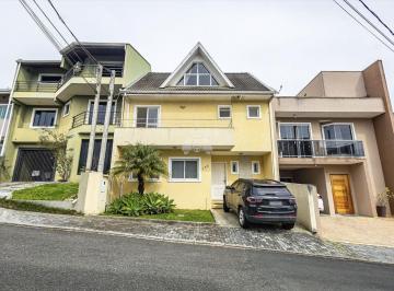 Casa de 3 quartos Venda R$ 670.000 · Amplo Sobrado com 3 Quartos (1 Suíte) e Churrasqueira no bairro Cachoeira