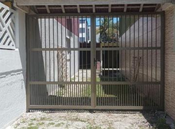 Casa de 1 quarto, Praia Grande · Casa de condomínio, situada no bairro solemar, possuindo 01 dormitórios,