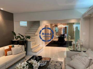 Casa · 320m² · 4 Quartos · 2 Vagas · Casa isolada com piscina a venda em Santos, localizada no bairro do Gonzaga