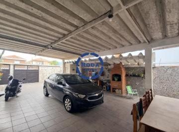 Casa · 212m² · 3 Quartos · 5 Vagas · Casa isolada com 3 dormitórios, suíte e 5 vagas no Estuário