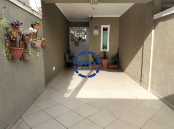 Casa · 92m² · 2 Quartos · 1 Vaga · Sobreposta térrea com 2 dormitórios e suíte no Embaré