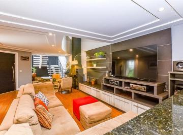 Casa de 4 quartos, Curitiba · Casa de 319 m² com 4 quartos à venda em Campo Comprido