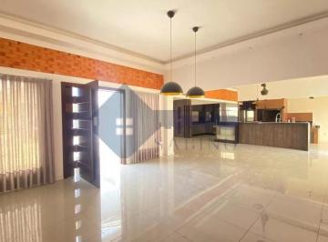 Casa · 225m² · 4 Quartos · 4 Vagas · Casa para aluguel, 4 quarto(s), Centro, Palhoça