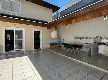Casa · 253m² · 3 Quartos · 2 Vagas · Casa à venda e locação 3 Suites, 256 m², Urbanova, São José dos Campos - SP
