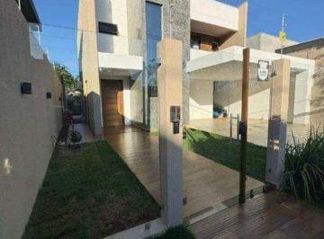 Casa · 254m² · 3 Quartos · 4 Vagas · VENDA | Sobrado, com 3 dormitórios em Jardim Pancera, Toledo