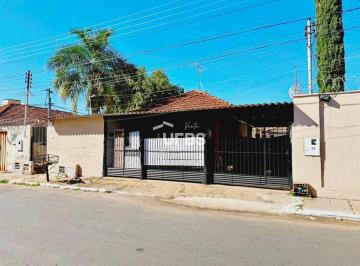 Casa · 210m² · 3 Quartos · 2 Vagas · Casa à venda - 3 quartos | lote 420m2 | constução 210m2 | Bairro Central - Goiânia