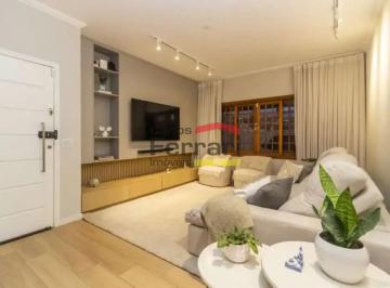 Casa · 240m² · 3 Quartos · 4 Vagas · Sobrado maravilhoso em rua sem saida. Santa Teresinha.