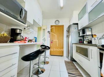 Apartamento · 83m² · 4 Quartos · 1 Vaga · Apartamento à venda em São Paulo-SP, na Saúde: 4 quartos, 1 suíte, 3 banheiros,